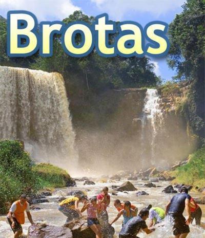 Espaco Alvorada ,Agendamento Das Atividades, Cafe Da Manha ,Banheira E Piscina No Centro 브로타스 외부 사진