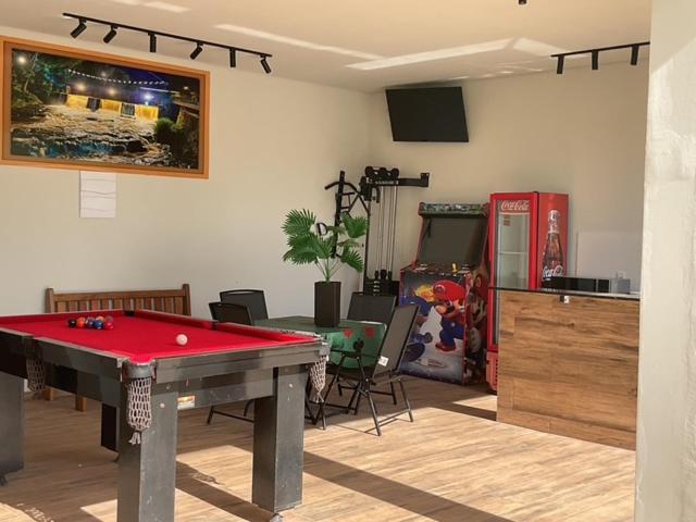 Espaco Alvorada ,Agendamento Das Atividades, Cafe Da Manha ,Banheira E Piscina No Centro 브로타스 외부 사진